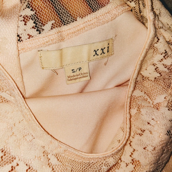 NWOT Forever21 Lacey Swing Dress - Picture 2 of 4